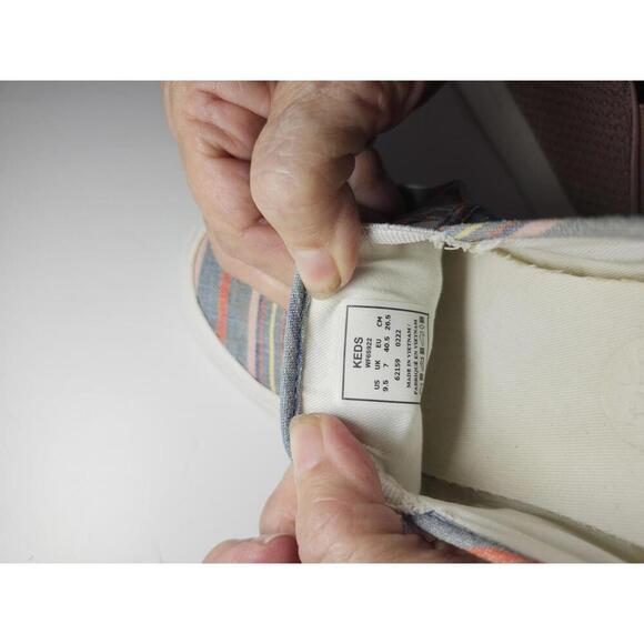 Keds Women's Striped Slip-On Sneakers Size 9.5 - Picture 4 of 4